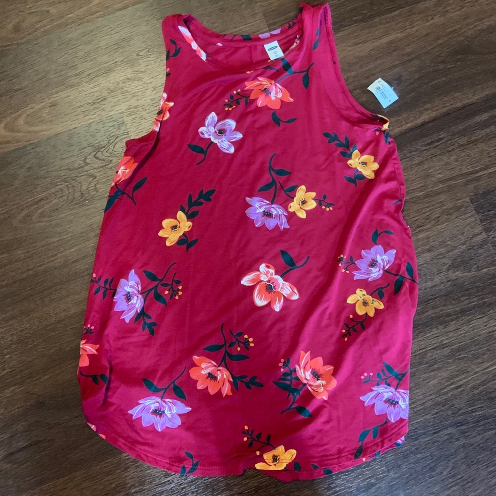 Old Navy NWT Luxe Swing top